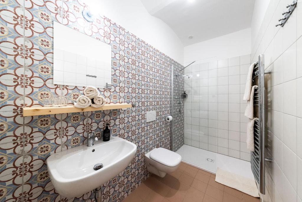 Dum Pratel Pavlova Otel Dış mekan fotoğraf